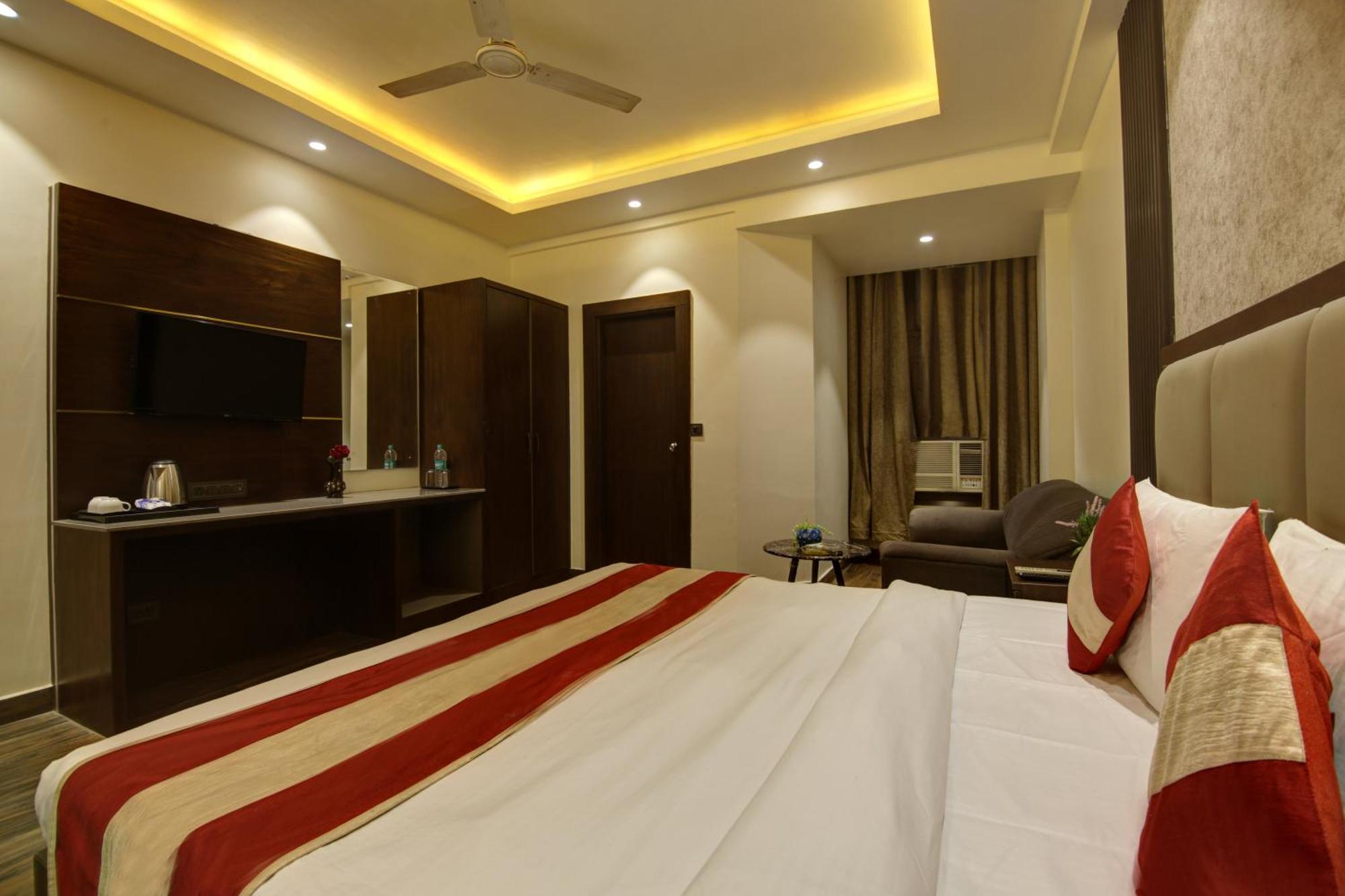 Hotel Kashish Plaza - 5 Mins From Metro Station دلهي المظهر الخارجي الصورة