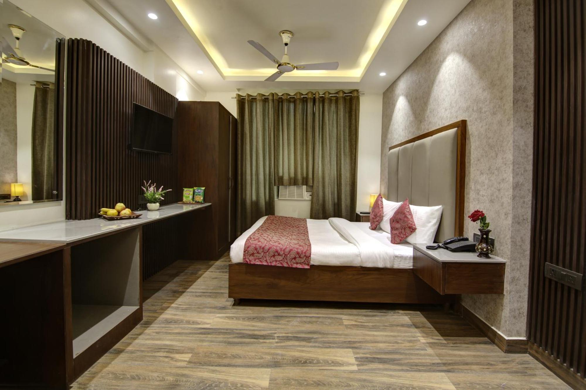 Hotel Kashish Plaza - 5 Mins From Metro Station دلهي المظهر الخارجي الصورة