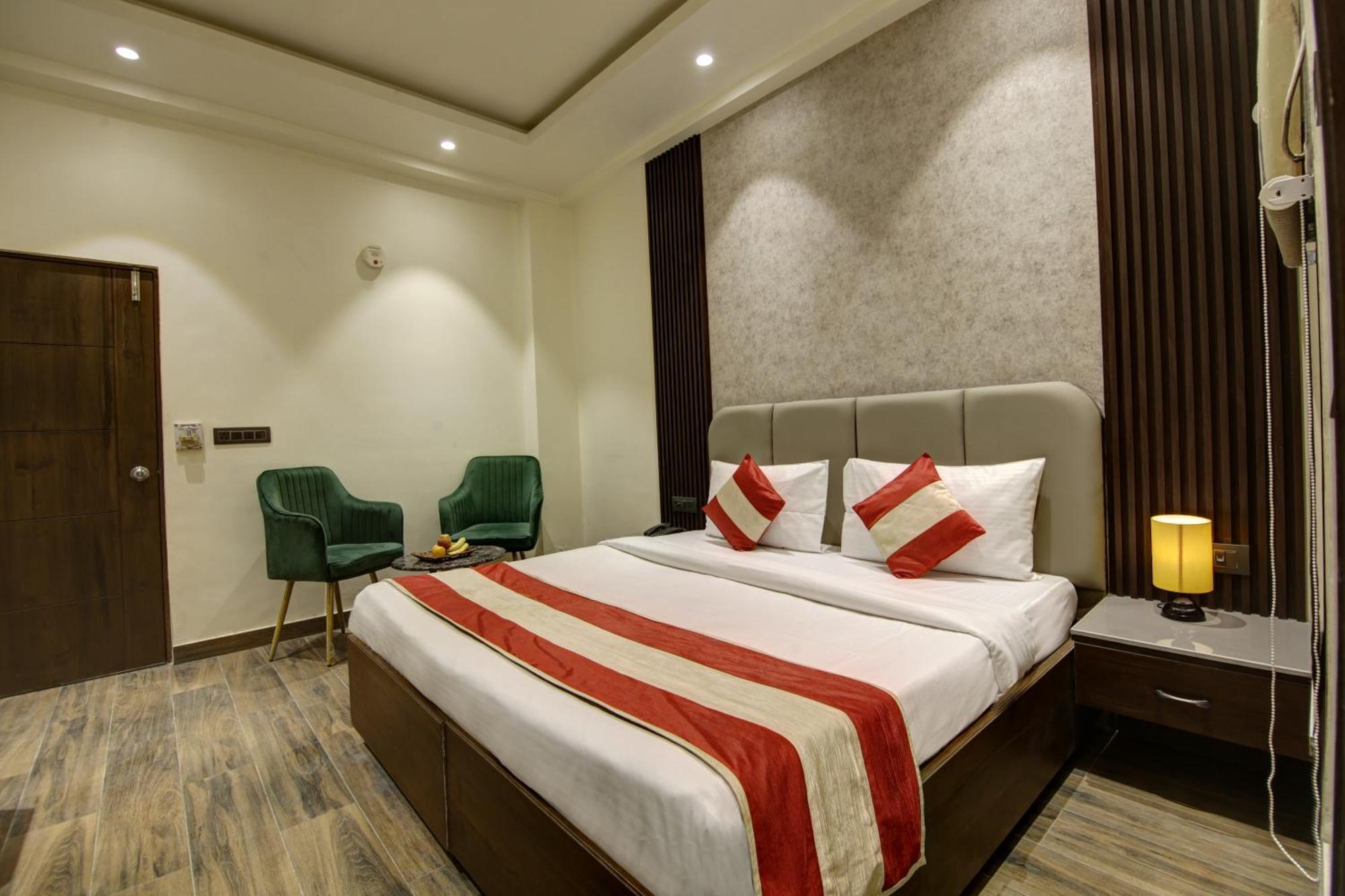 Hotel Kashish Plaza - 5 Mins From Metro Station دلهي المظهر الخارجي الصورة