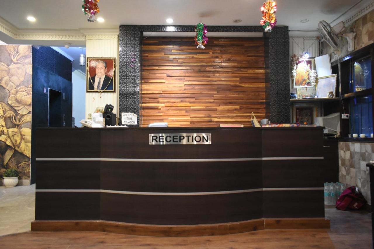 Hotel Kashish Plaza - 5 Mins From Metro Station دلهي المظهر الخارجي الصورة